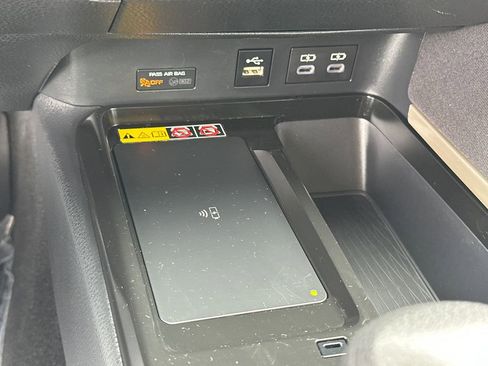 Used 2025 Toyota Camry LE w/ Convenience Package AWD/4WD image 25