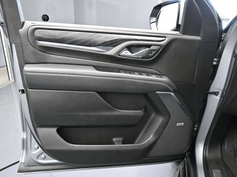 Used 2024 GMC Yukon XL Denali RWD image 14