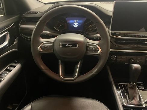 Used 2023 Jeep Compass Trailhawk AWD/4WD image 16