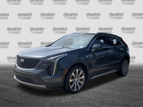Used 2019 Cadillac XT4 Premium Luxury w/ Technology Package FWD image 5