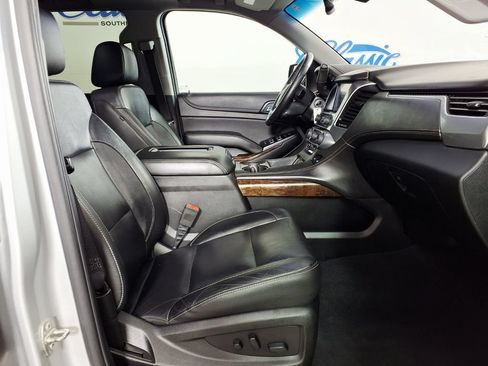 Used 2020 Chevrolet Tahoe LT AWD/4WD image 12