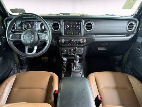 Used 2023 Jeep Wrangler Unlimited Sahara w/ Cold Weather Group AWD/4WD image 5