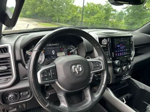 Used 2019 RAM 1500 Big Horn AWD/4WD image 7