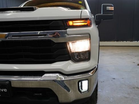 Used 2024 Chevrolet Silverado 3500 LT w/ Convenience Package AWD/4WD image 52