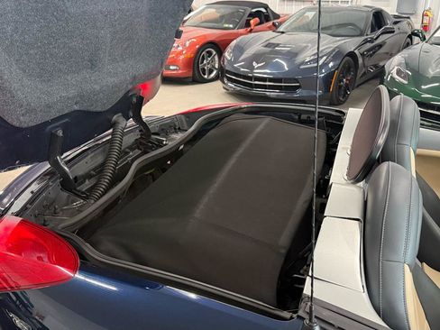 Used 2006 Pontiac Solstice Convertible w/ Premium Package RWD image 43