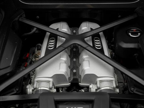 Used 2017 Audi R8 V10 plus AWD/4WD image 47