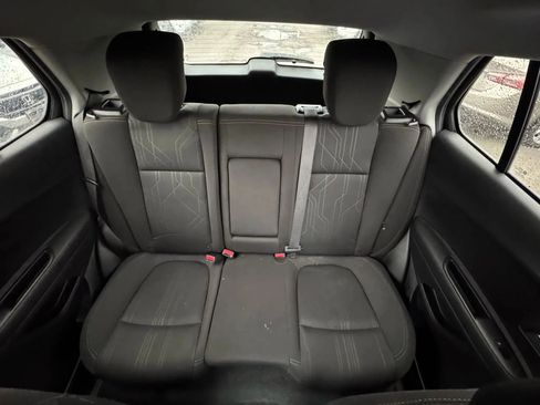 Used 2020 Chevrolet Trax LT AWD/4WD image 14