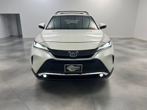 Used 2022 Toyota Venza Limited AWD/4WD image 3