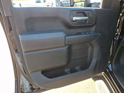 Used 2025 Chevrolet Silverado 2500 Custom AWD/4WD image 12