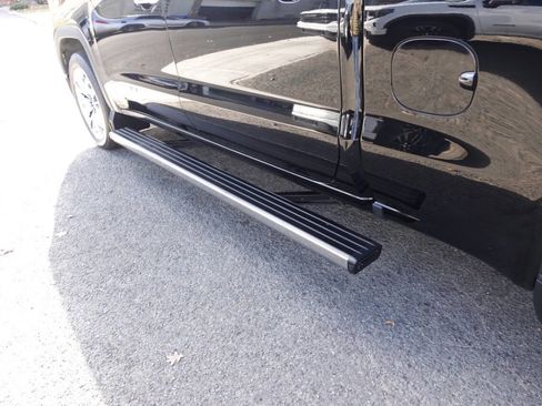 Used 2024 GMC Sierra 1500 Denali w/ Denali Reserve Package image 30