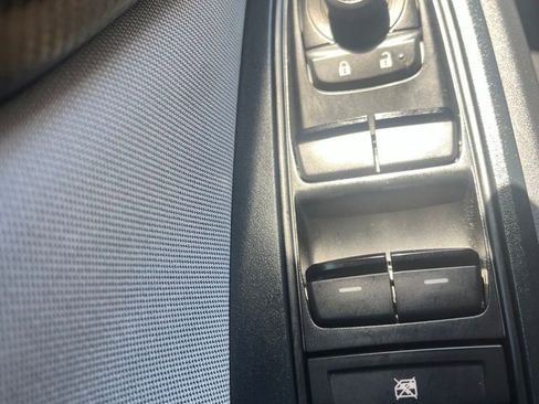 Used 2019 Subaru Crosstrek 2.0i Premium w/ Eyesight System AWD/4WD image 24