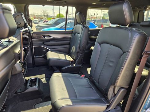 New 2026 Jeep Grand Wagoneer Limited AWD/4WD image 28