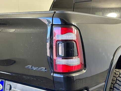 Used 2019 RAM 1500 Laramie AWD/4WD image 9