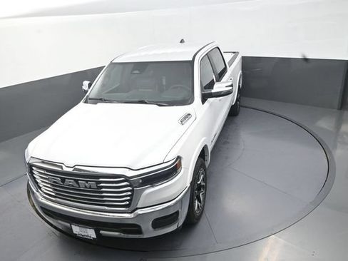 New 2026 RAM 1500 Laramie AWD/4WD image 13