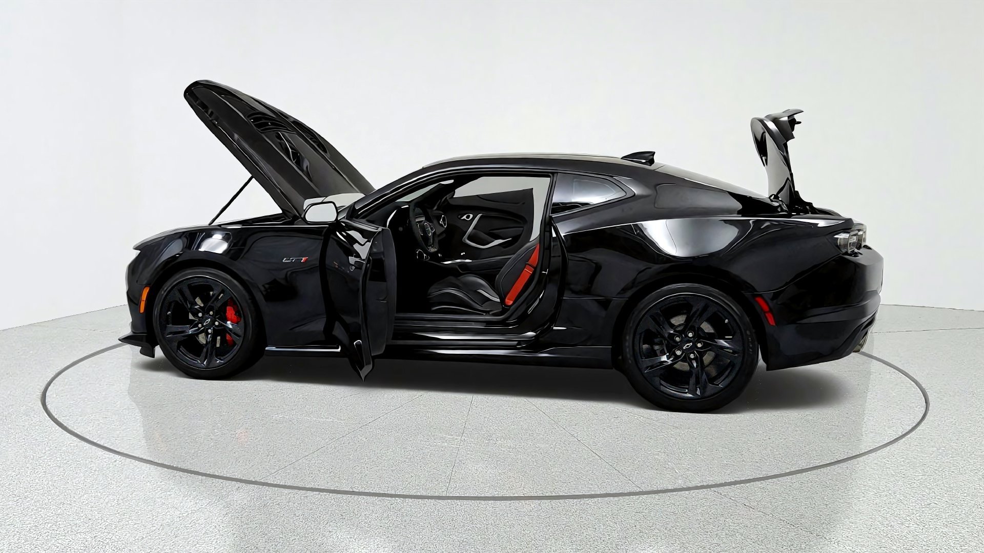 Used 2022 Chevrolet Camaro LT RWD image 10
