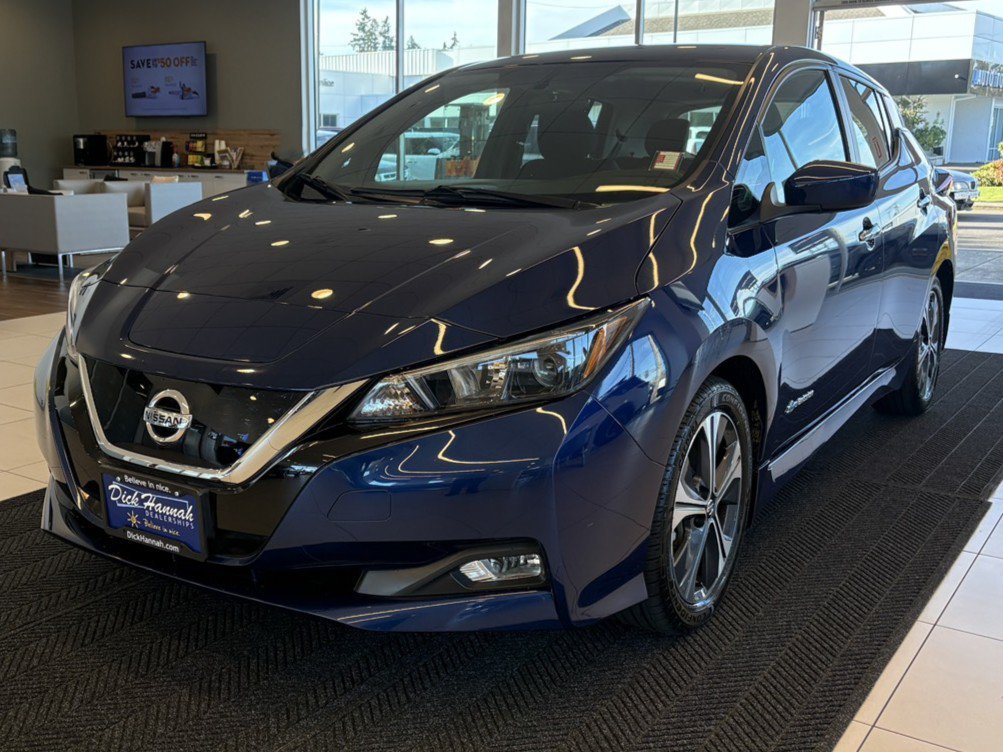 Used 2019 Nissan Leaf SV w/ Protection Package FWD image 2