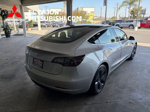 Used 2018 Tesla Model 3 Long Range RWD image 3