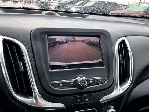 Used 2022 Chevrolet Equinox LT image 14