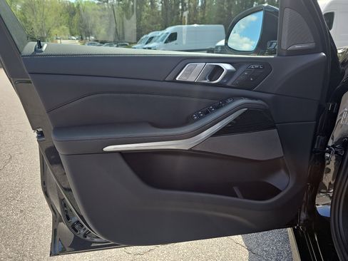 New 2026 BMW X7 xDrive40i w/ M Sport Package AWD/4WD image 27