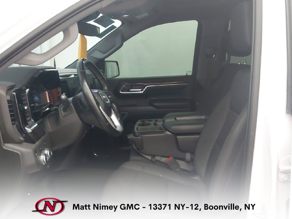 Used 2023 GMC Sierra 1500 Elevation AWD/4WD image 3