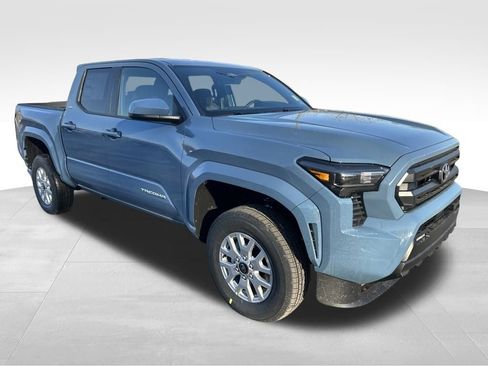New 2026 Toyota Tacoma SR5 image 7