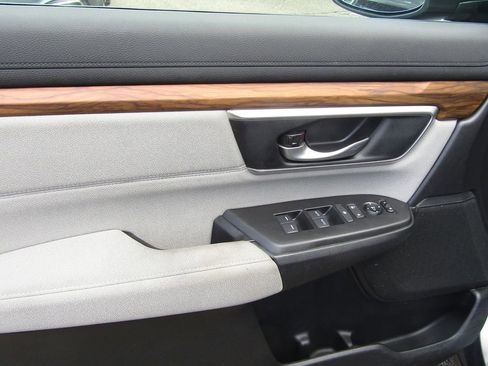 Used 2019 Honda CR-V EX image 19
