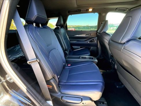 New 2026 INFINITI QX60 Sport image 18