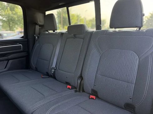Used 2019 RAM 1500 Big Horn AWD/4WD image 18