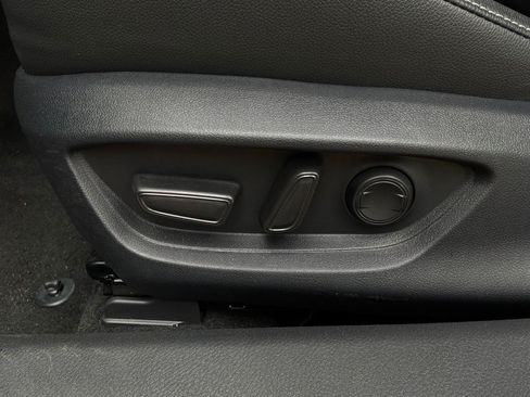 Used 2026 Toyota Camry SE FWD image 11