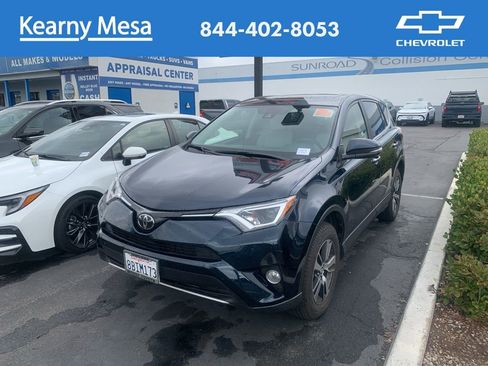 Used 2018 Toyota RAV4 XLE w/ Carpet Mat Package FWD image 1
