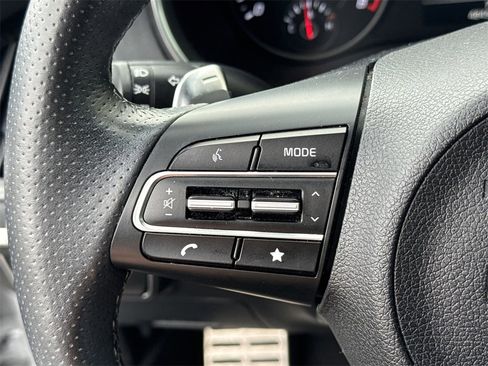 Used 2022 Kia Stinger GT1 image 22