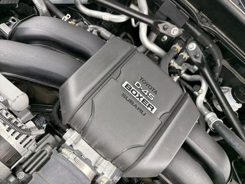 Used 2023 Toyota GR86 Premium w/ ALL Weather Mat Package (TMS) image 27