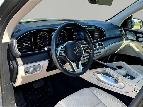 Used 2022 Mercedes-Benz GLS 450 4MATIC image 13