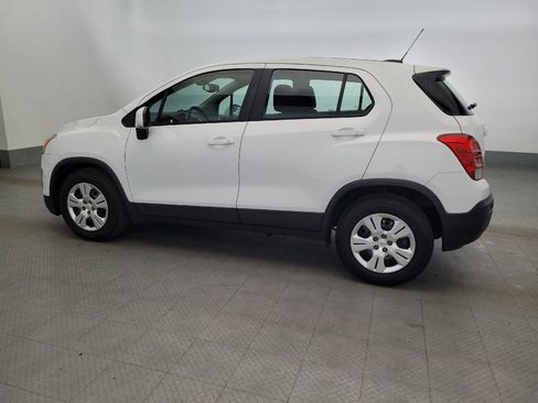 Used 2016 Chevrolet Trax LS FWD image 3