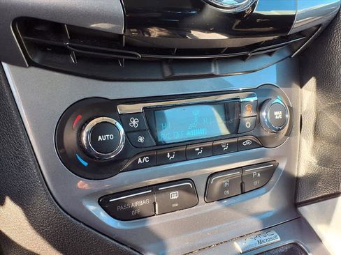 Used 2012 Ford Focus Titanium image 17