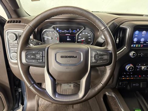 Used 2019 GMC Sierra 1500 Denali w/ Denali Ultimate Package AWD/4WD image 13