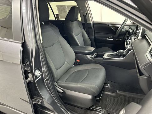 Used 2023 Toyota RAV4 LE AWD/4WD image 22