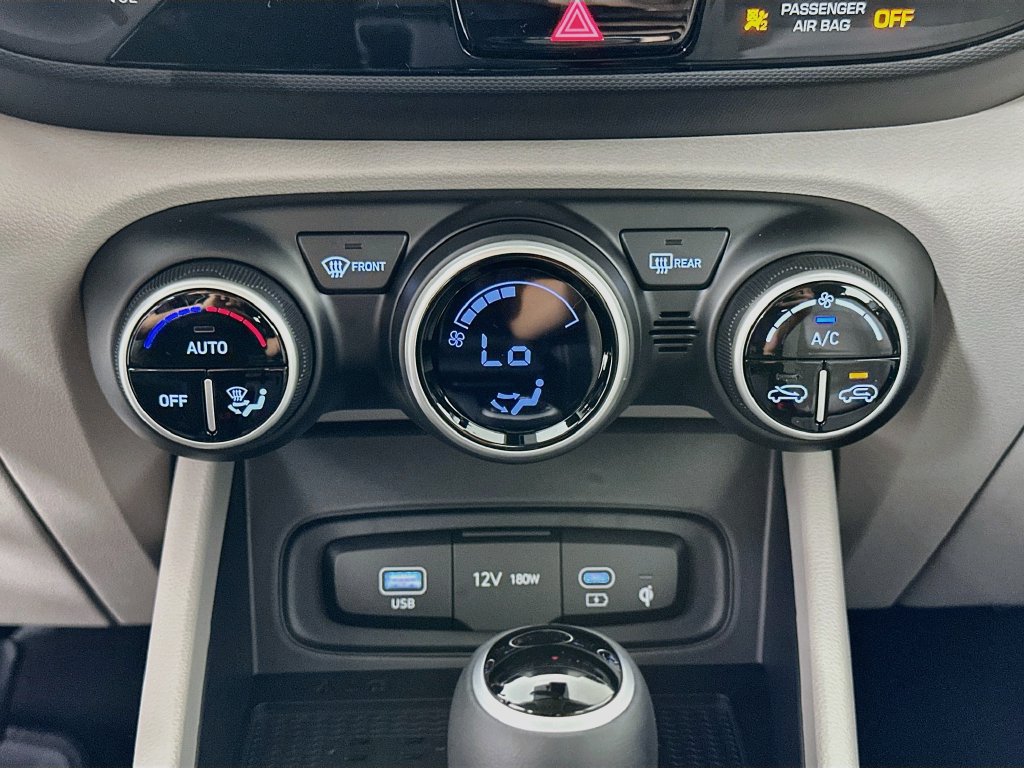 New 2026 Hyundai Venue SEL FWD image 13