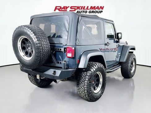 Used 2017 Jeep Wrangler Sport image 7