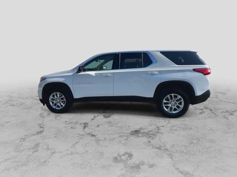 Used 2021 Chevrolet Traverse LS image 5