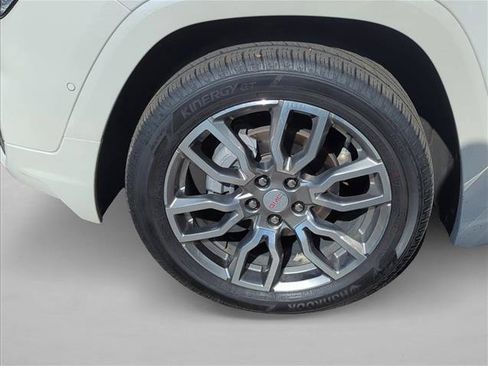 Used 2024 GMC Terrain Denali w/ Denali Premium Package AWD/4WD image 28