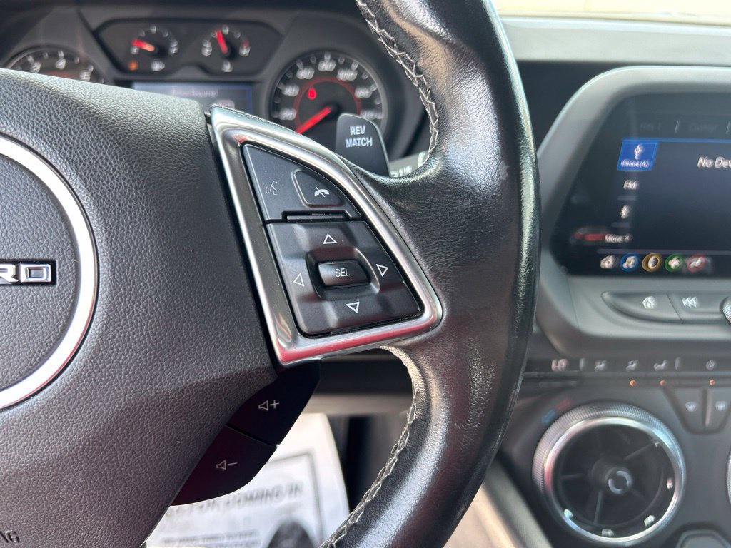 Used 2020 Chevrolet Camaro LT w/ Technology Package RWD image 21