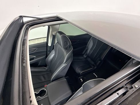 Used 2023 Acura MDX SH-AWD w/ Advance Package image 14