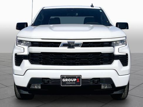 Used 2023 Chevrolet Silverado 1500 RST w/ Z71 Off-Road Package AWD/4WD image 4