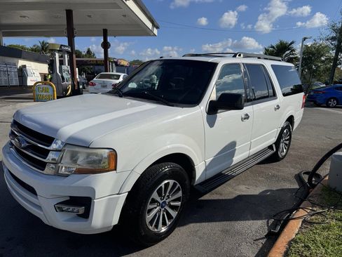 Used 2017 Ford Expedition EL XLT RWD image 2