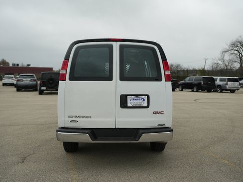 Used 2023 GMC Savana 2500 w/ Driver Convenience Package image 6