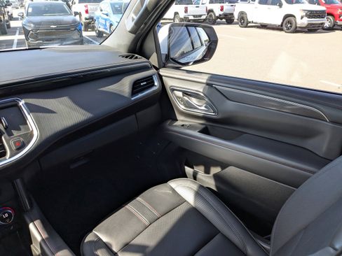 Used 2024 Chevrolet Suburban RST w/ Luxury Package image 19