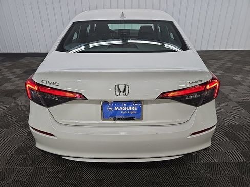 Used 2023 Honda Civic Sport image 11