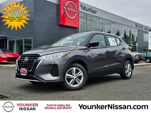 New 2025 Nissan Kicks Play S image 1