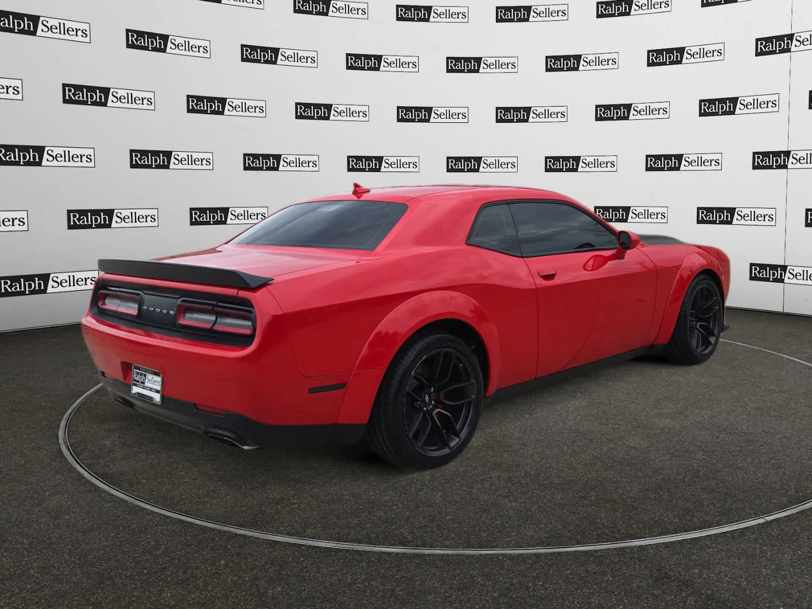 Used 2022 Dodge Challenger R/T Scat Pack RWD image 6